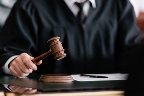 Foto: Richter mit Richterhammer